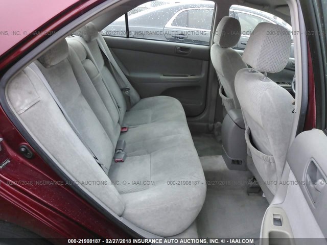 4T1BF32K34U072621 - 2004 TOYOTA CAMRY LE/XLE/SE წითელი ფოტო 8
