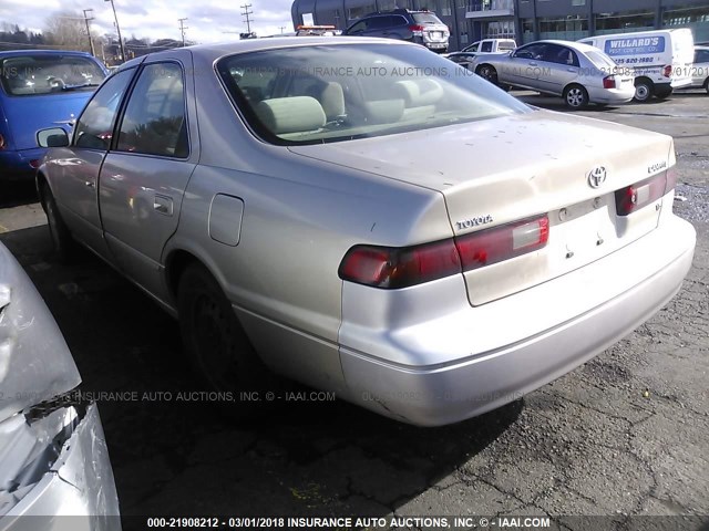 JT2BF22K2W0116156 - 1998 TOYOTA CAMRY CE/LE/XLE GOLD photo 3