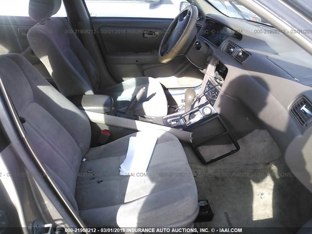 JT2BF22K2W0116156 - 1998 TOYOTA CAMRY CE/LE/XLE 金色 照片 5