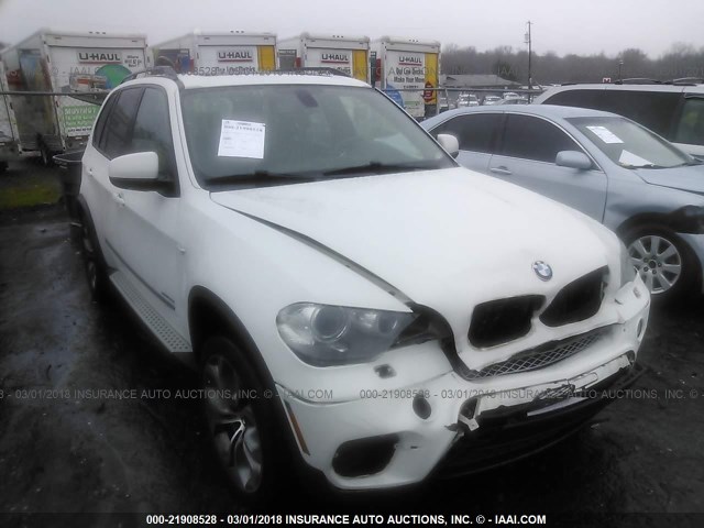 5UXZV8C57DL892555 - 2013 BMW X5 XDRIVE50I WHITE photo 1