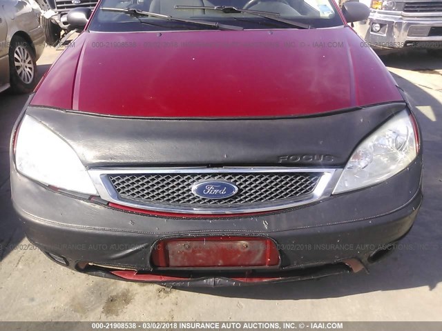 3FAFP31N05R108522 - 2005 FORD FOCUS ZX3 RED photo 6