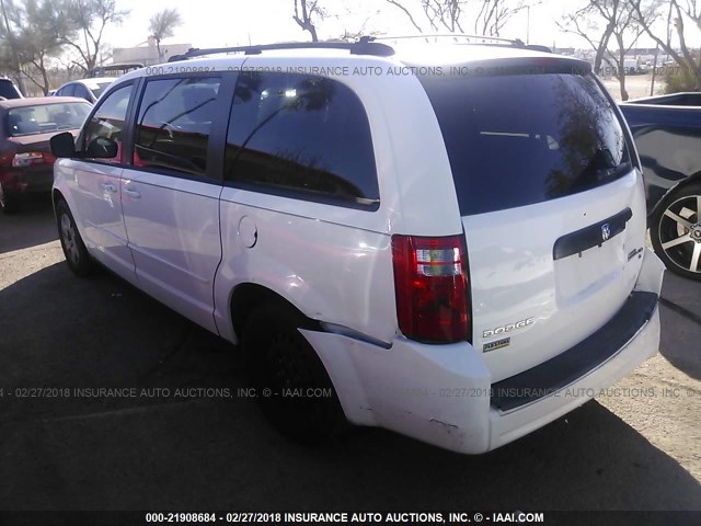 2D4RN4DEXAR117780 - 2010 DODGE GRAND CARAVAN SE WHITE photo 3