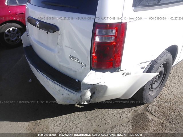 2D4RN4DEXAR117780 - 2010 DODGE GRAND CARAVAN SE WHITE photo 6