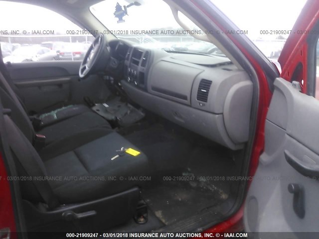 1GCPKPE03AZ295179 - 2010 CHEVROLET SILVERADO K1500 RED photo 5