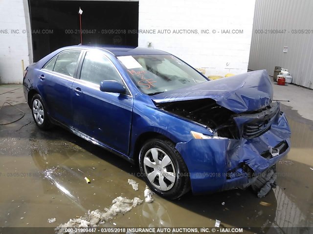 4T1BE46K87U041002 - 2007 TOYOTA CAMRY NEW GENERAT CE/LE/XLE/SE BLUE photo 1