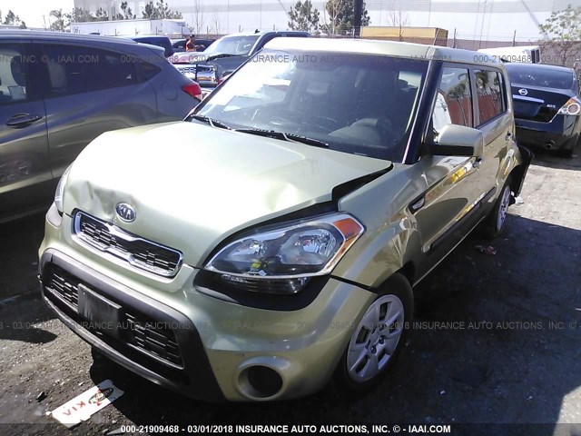 KNDJT2A54C7431079 - 2012 KIA SOUL GREEN photo 2