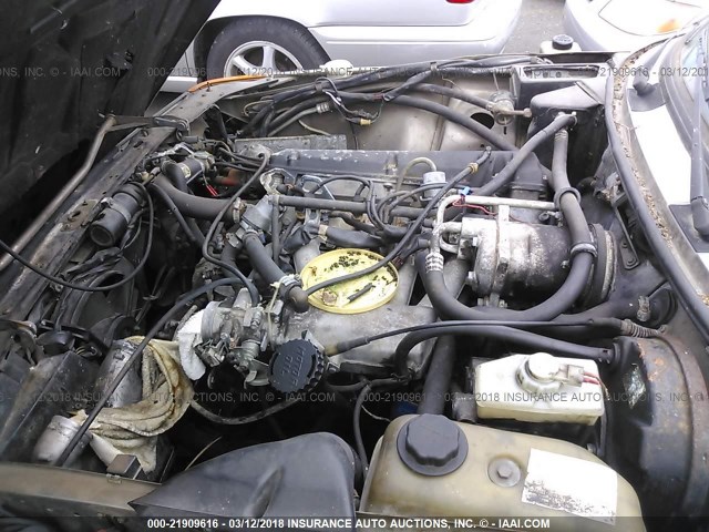 YS3AT35L9F1018203 - 1985 SAAB 900 SILVER photo 10