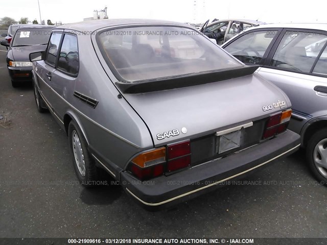 YS3AT35L9F1018203 - 1985 SAAB 900 SILVER photo 3