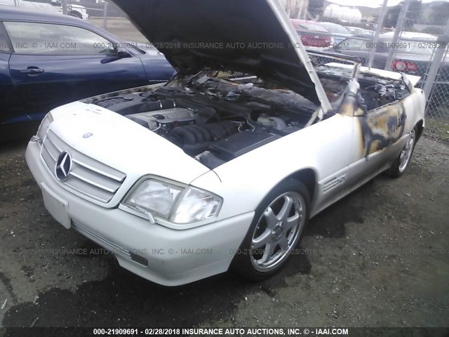 WDBFA63E1RF104409 - 1994 MERCEDES-BENZ SL 320 WHITE photo 2