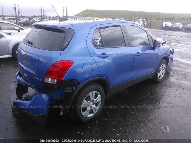 KL7CJKSB7FB126404 - 2015 CHEVROLET TRAX LS BLUE photo 4