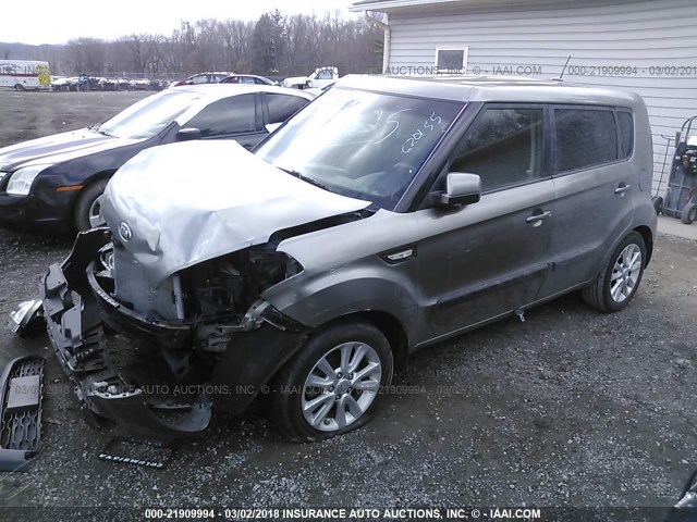 KNDJT2A56D7620155 - 2013 KIA SOUL GRAY photo 2