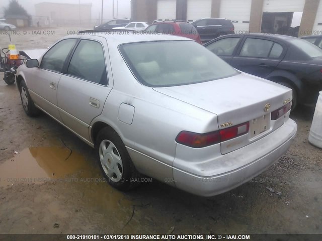 4T1BF22KXVU915967 - 1997 TOYOTA CAMRY CE/LE/XLE 香槟色 照片 3