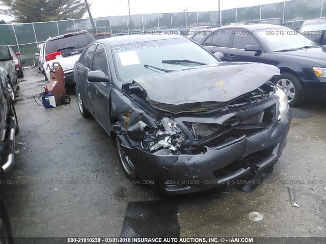 4T4BF3EKXAR017015 - 2010 TOYOTA CAMRY SE/LE/XLE GRAY photo 1