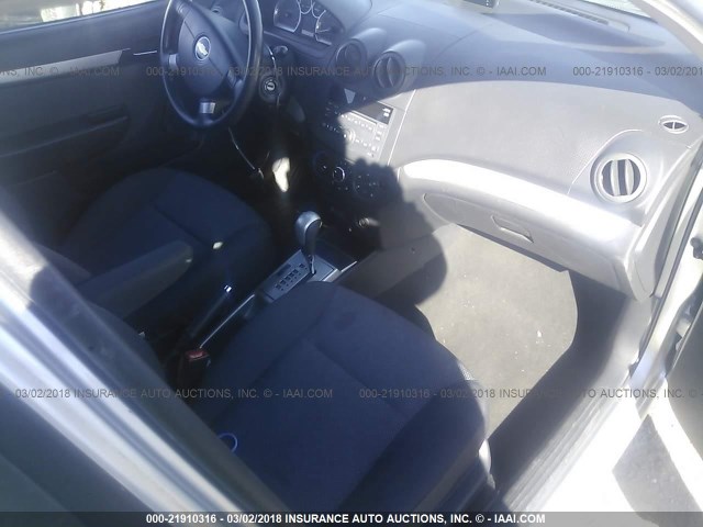 KL1TD5DE3BB137937 - 2011 CHEVROLET AVEO LS/LT 银色 照片 5