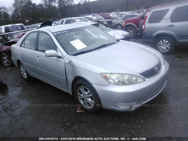 4T1BF32K16U120412 - 2006 TOYOTA CAMRY LE/XLE/SE 银色 照片 1