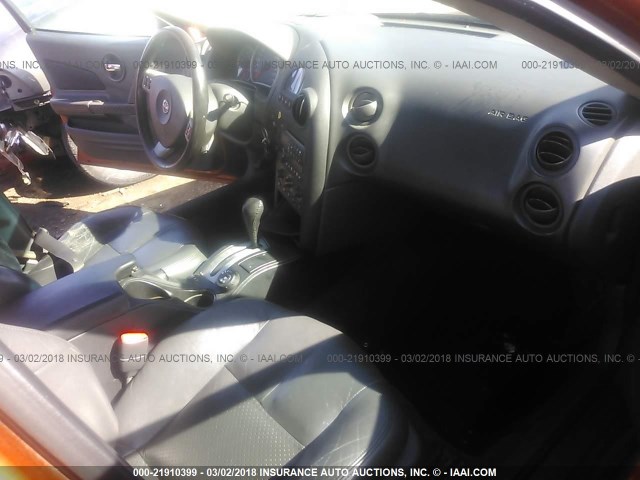 2G2WS522641159894 - 2004 PONTIAC GRAND PRIX GT2 ნარინჯისფერი ფოტო 5