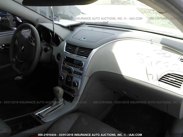 1G1ZC5EB2AF198917 - 2010 CHEVROLET MALIBU 1LT 灰色 照片 5