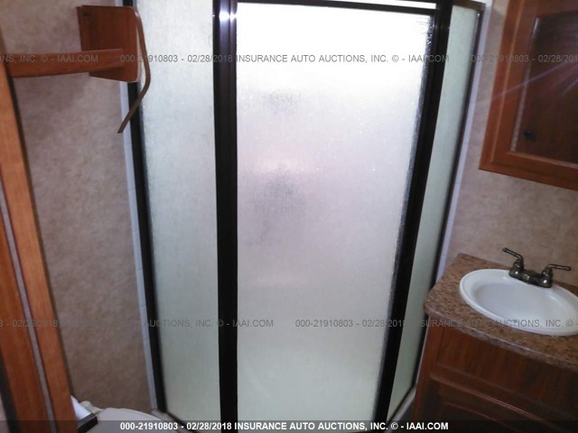 5SFRG3729BE230635 - 2011 HEARTLAND ELK RIDGE  白色 照片 10