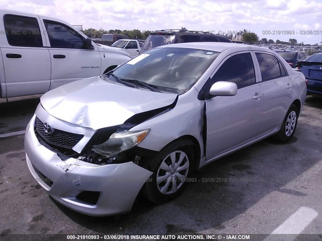 1NXBU4EE7AZ359554 - 2010 TOYOTA COROLLA S/LE/XLE SILVER photo 2