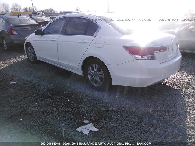 1HGCP2F66CA156690 - 2012 HONDA ACCORD SE WHITE photo 3