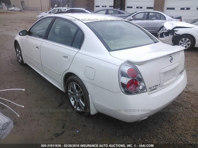 1N4BL11D65C274287 - 2005 NISSAN ALTIMA SE/SL/SE-R WHITE photo 3