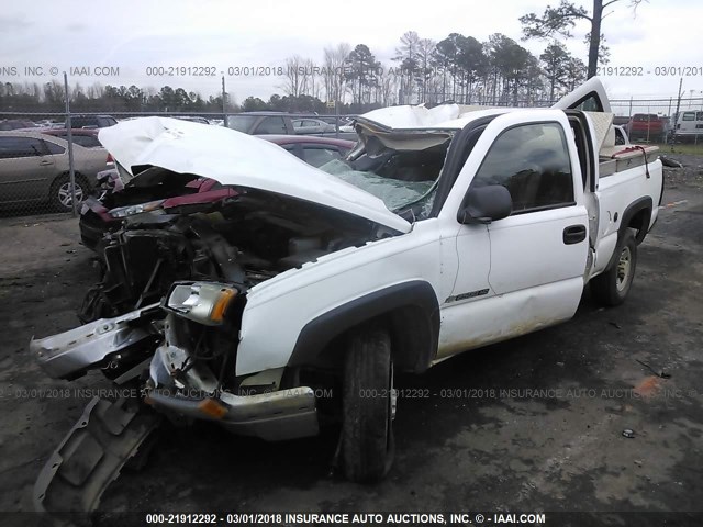 1GCHC29U75E310491 - 2005 CHEVROLET SILVERADO C2500 HEAVY DUTY WHITE photo 2