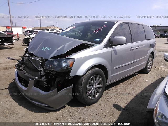 2C4RC1HG5GR158324 - 2016 CHRYSLER TOWN & COUNTRY S SILVER photo 2