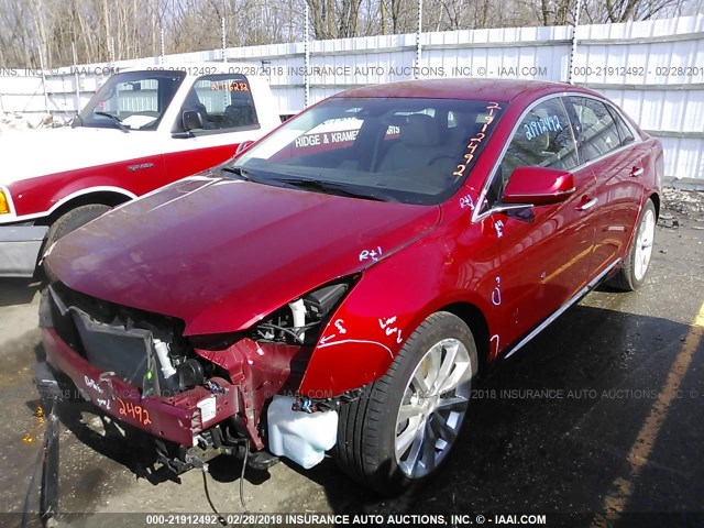 2G61N5S37F9124164 - 2015 CADILLAC XTS LUXURY COLLECTION RED photo 2