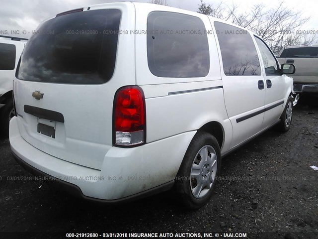 1GNDV23158D190814 - 2008 CHEVROLET UPLANDER LS WHITE photo 4
