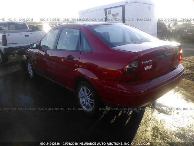 1FAHP34N27W108512 - 2007 FORD FOCUS ZX4/S/SE/SES RED photo 3