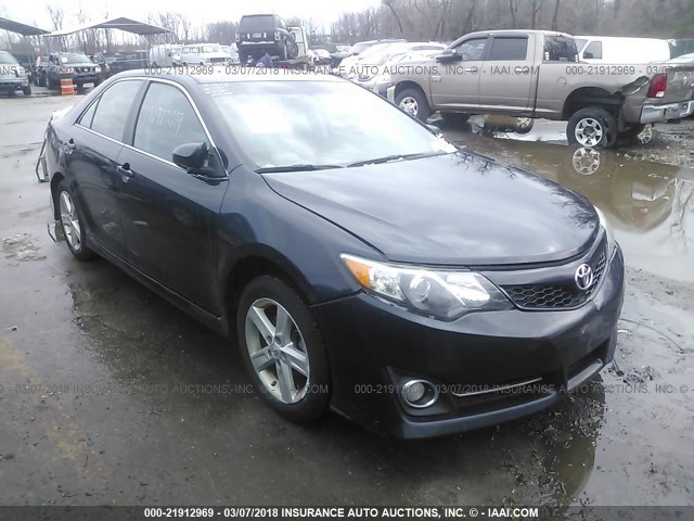 4T1BF1FK9CU185003 - 2012 TOYOTA CAMRY SE/LE/XLE BLACK photo 1