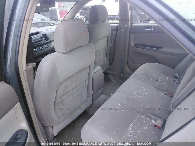 4T1BE30K45U087295 - 2005 TOYOTA CAMRY LE/XLE/SE GREEN photo 8
