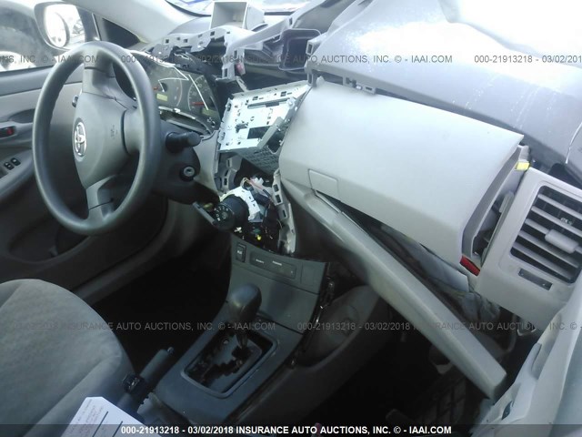 JTDBL40E399058096 - 2009 TOYOTA COROLLA LE/XLE RED photo 5