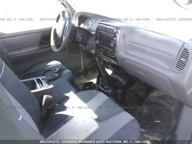 4F4YR12DX6PM02923 - 2006 MAZDA B2300 WHITE photo 5