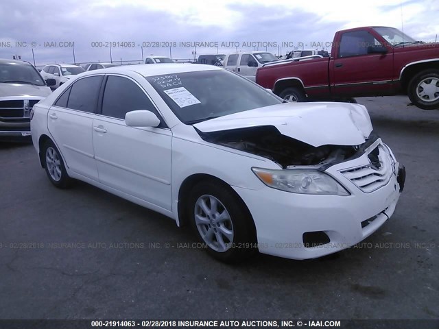 4T4BF3EK7AR082047 - 2010 TOYOTA CAMRY SE/LE/XLE WHITE photo 1