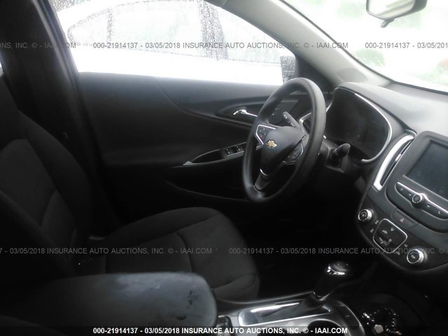 1G1ZB5ST6HF227927 - 2017 CHEVROLET MALIBU LS 白色 照片 5