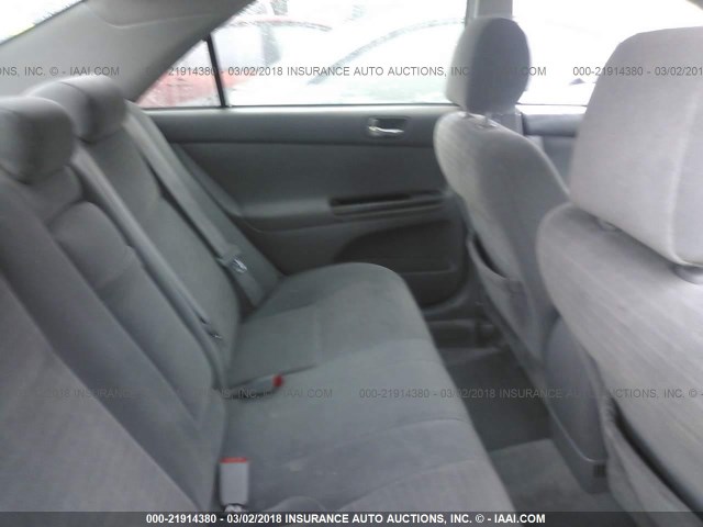 4T1BF32K95U603354 - 2005 TOYOTA CAMRY LE/XLE/SE ნაცრისფერი ფოტო 8