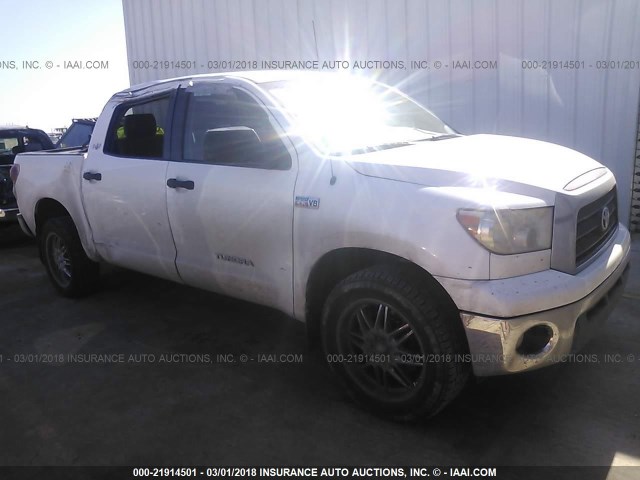 5TFEV54138X037098 - 2008 TOYOTA TUNDRA CREWMAX/CREWMAX SR5 WHITE photo 1