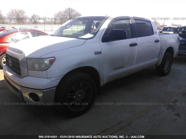 5TFEV54138X037098 - 2008 TOYOTA TUNDRA CREWMAX/CREWMAX SR5 WHITE photo 2