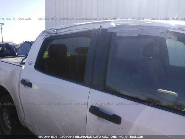 5TFEV54138X037098 - 2008 TOYOTA TUNDRA CREWMAX/CREWMAX SR5 WHITE photo 6