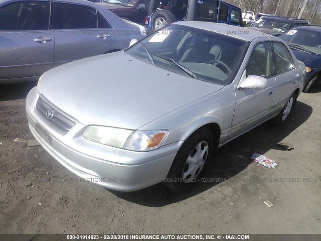 4T1BG22K11U065394 - 2001 TOYOTA CAMRY CE/LE/XLE 银色 照片 2