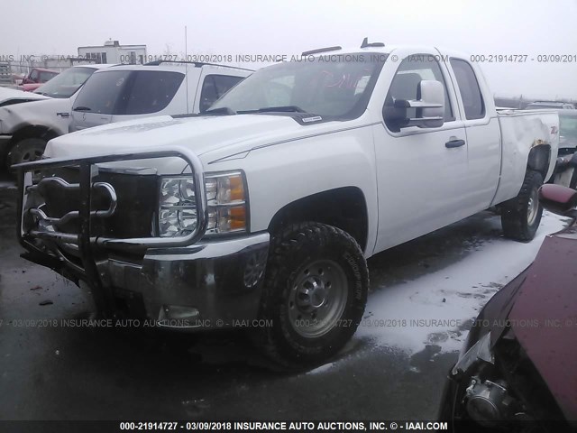 1GCHK59649E164126 - 2009 CHEVROLET SILVERADO K2500 HEAVY DUTY LT WHITE photo 2