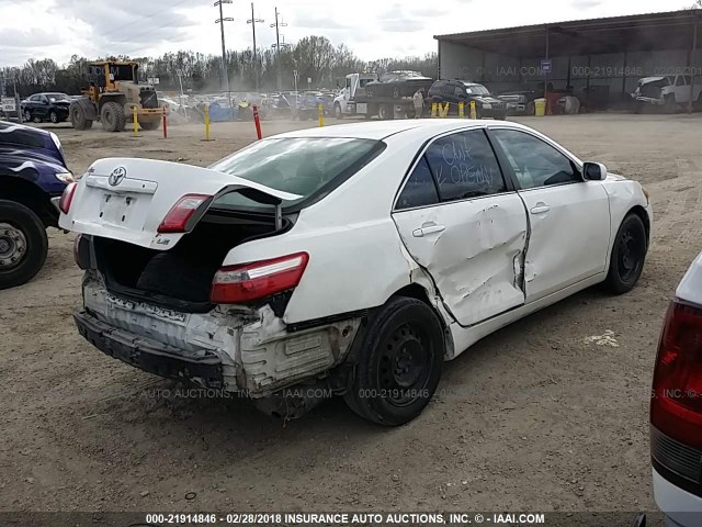 4T1BE46K47U667632 - 2007 TOYOTA CAMRY NEW GENERAT CE/LE/XLE/SE WHITE photo 4