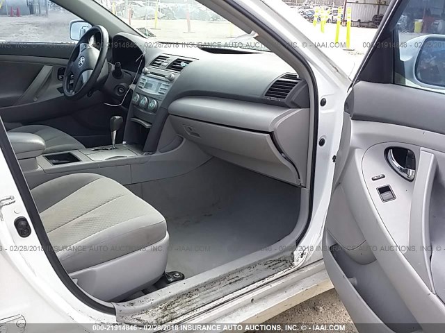 4T1BE46K47U667632 - 2007 TOYOTA CAMRY NEW GENERAT CE/LE/XLE/SE WHITE photo 5