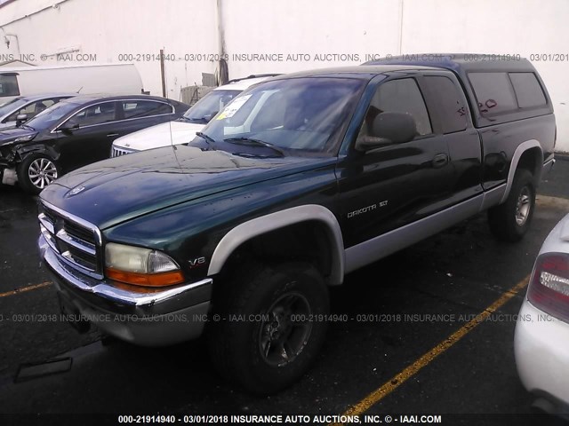 1B7GG22Y7WS755393 - 1998 DODGE DAKOTA GREEN photo 2