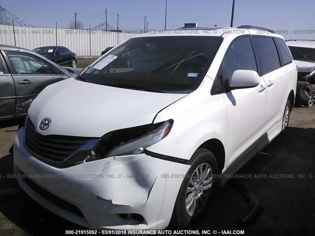 5TDYK3DC7BS031992 - 2011 TOYOTA SIENNA XLE/LIMITED WHITE photo 2