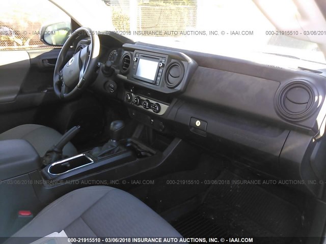 3TMCZ5AN7HM044256 - 2017 TOYOTA TACOMA DBL CAB/SR/TRDSPT/OR/PRO Ağ foto 5