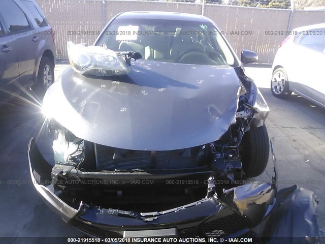 4T1BF1FK3HU628690 - 2017 TOYOTA CAMRY LE/XLE/SE/XSE GRAY photo 6