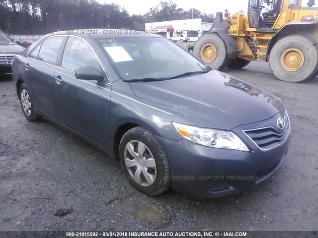 4T1BF3EK2AU105714 - 2010 TOYOTA CAMRY SE/LE/XLE GRAY photo 1
