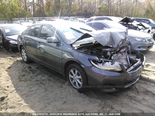 4T1BF3EK3BU130025 - 2011 TOYOTA CAMRY SE/LE/XLE GRAY photo 1